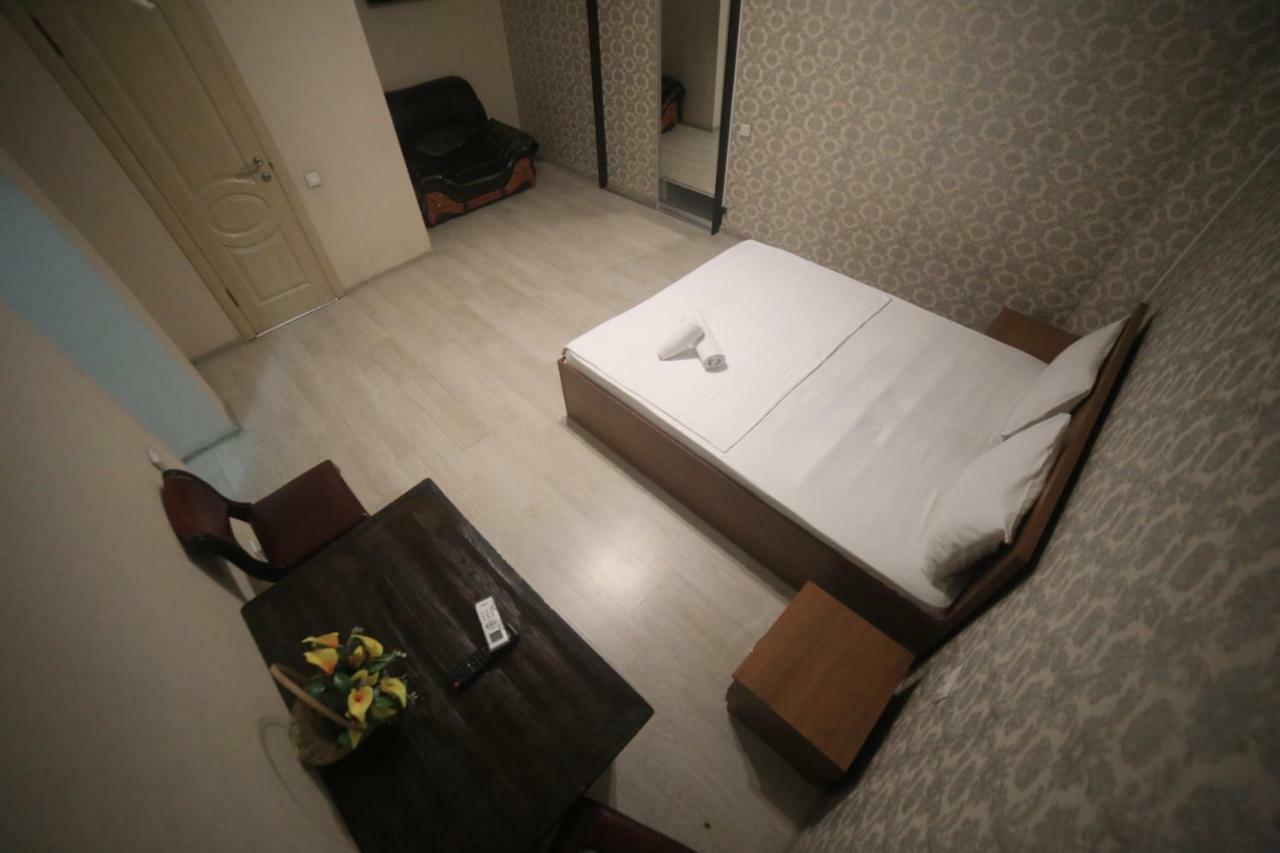 Hotel Avenue ビシュケク エクステリア 写真
